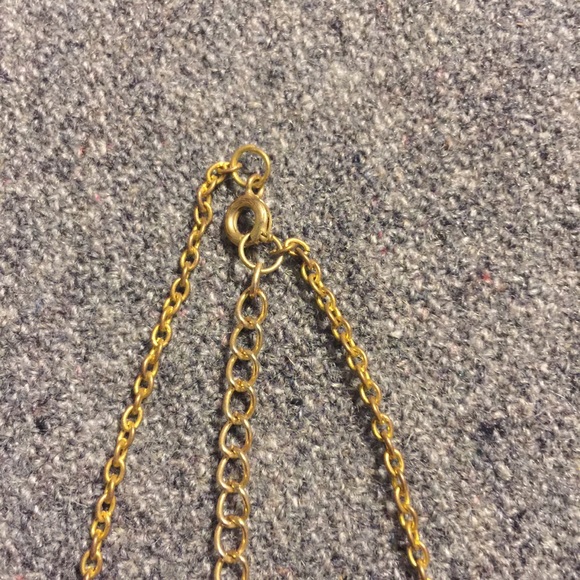 4 necklaces - Picture 7 of 13